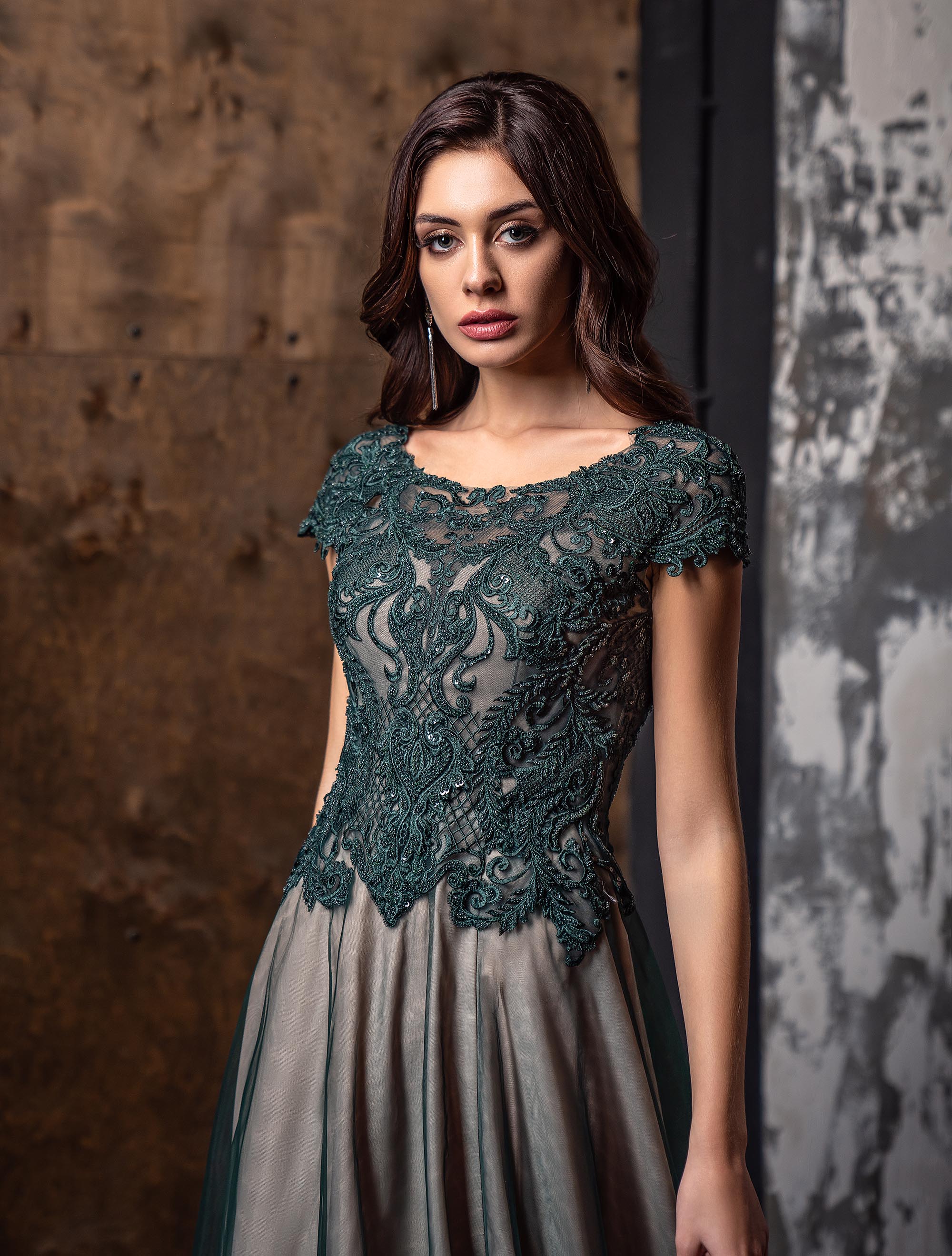 EVENING DRESSES V199