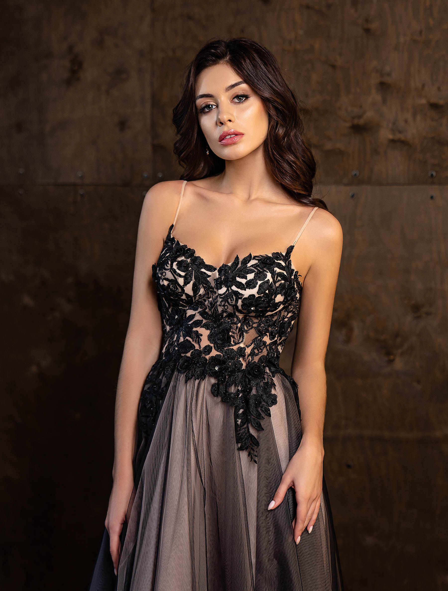 EVENING DRESSES V207