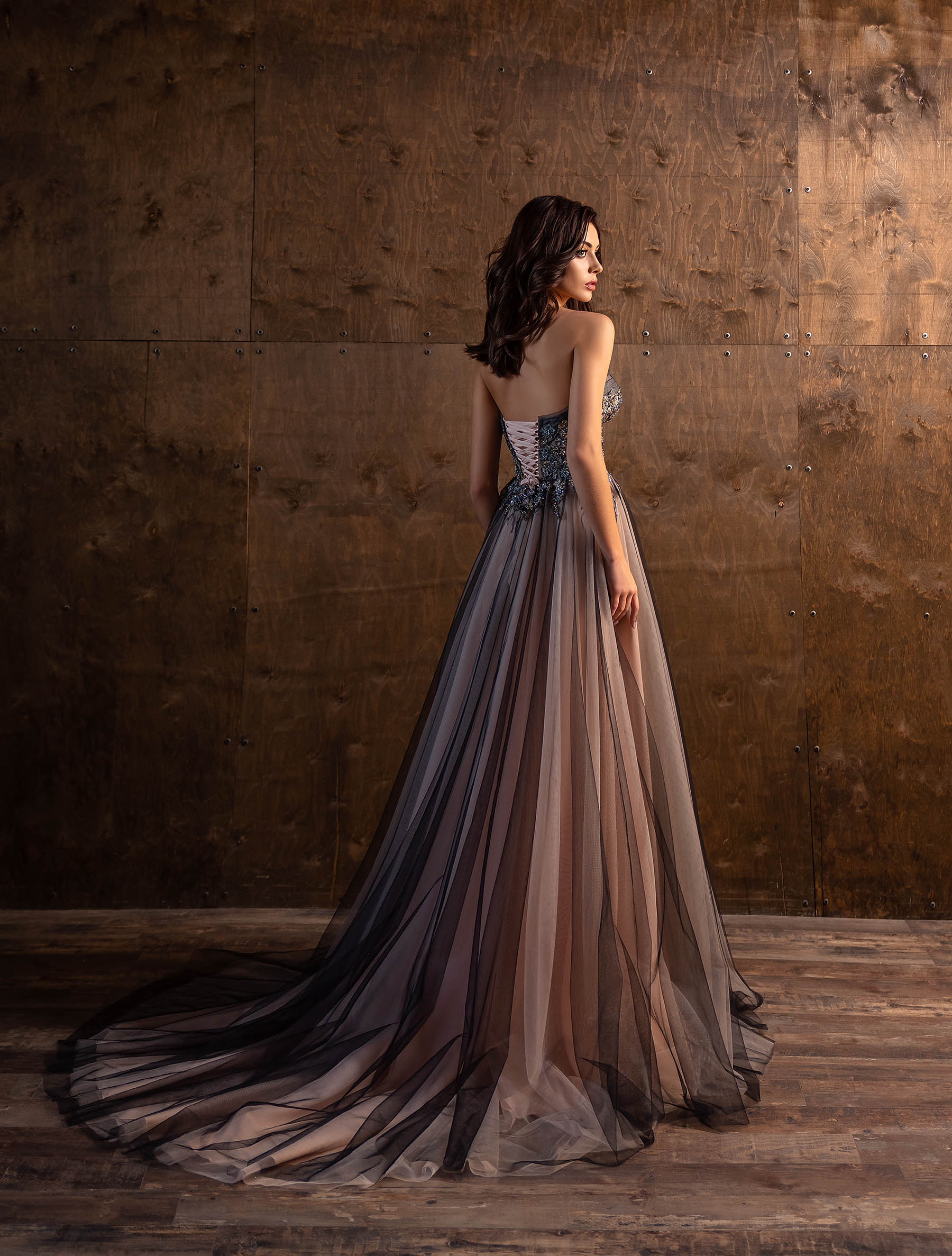 EVENING DRESSES V219