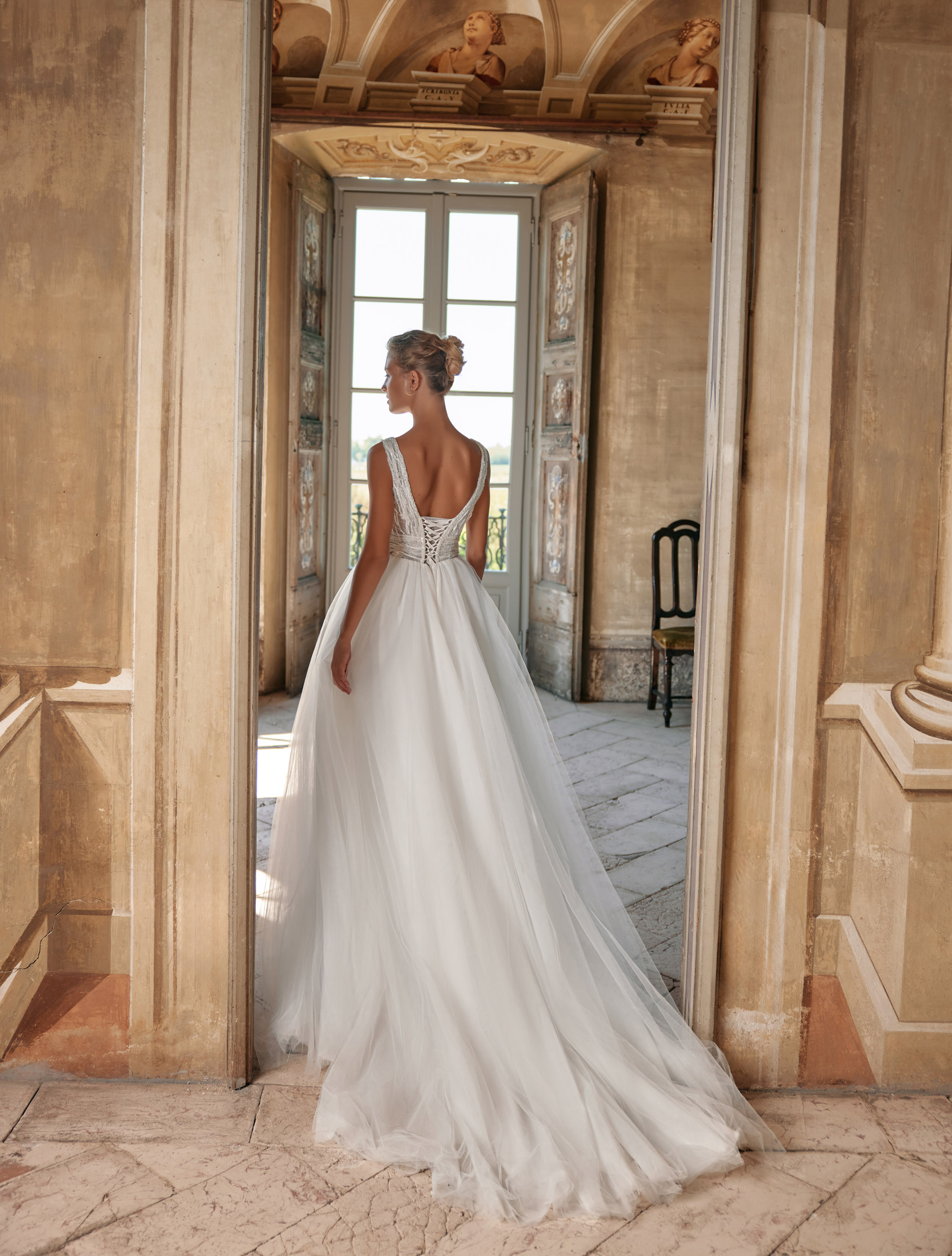 Wedding dress IVJ2024-066