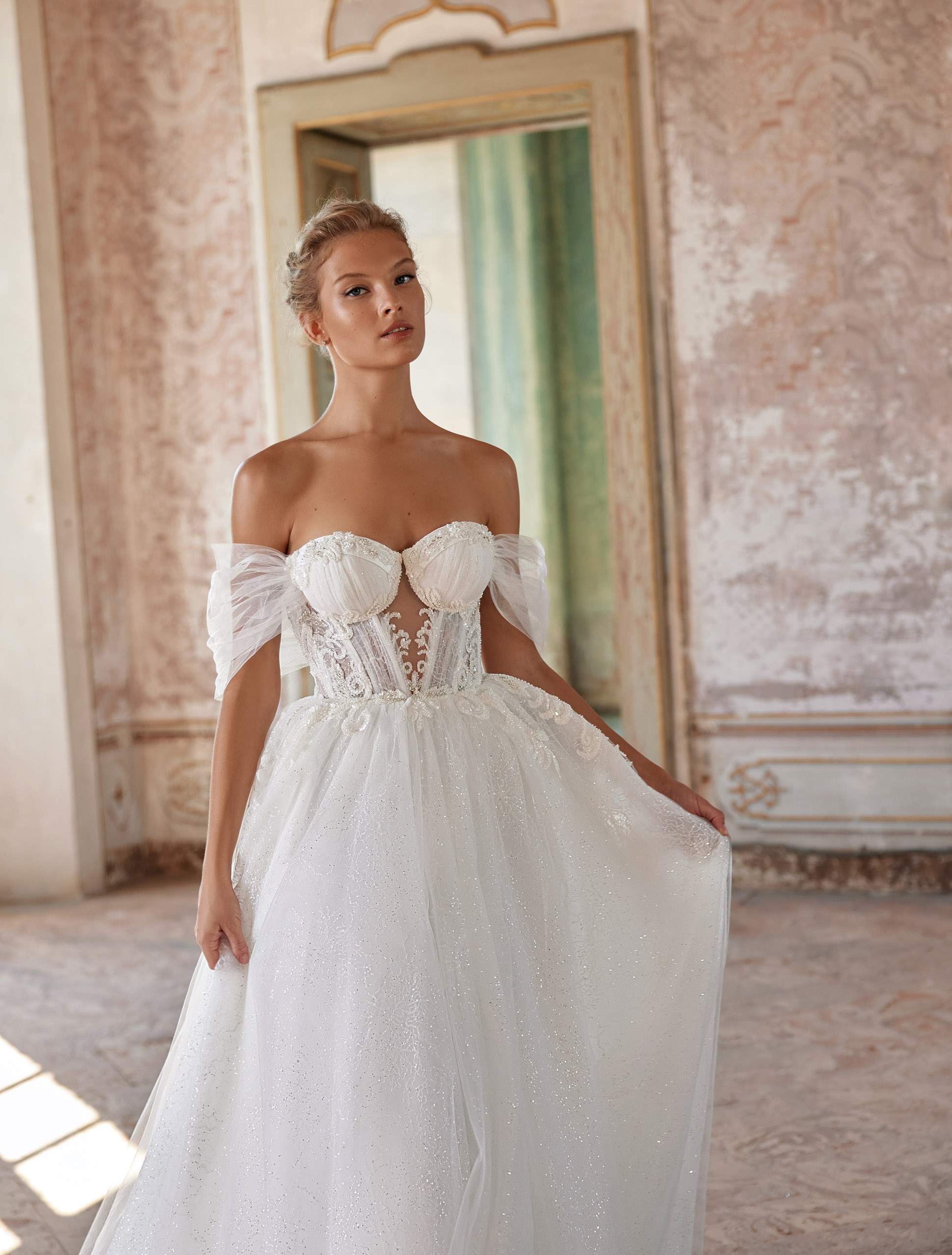 Wedding dress IVJ2024-069