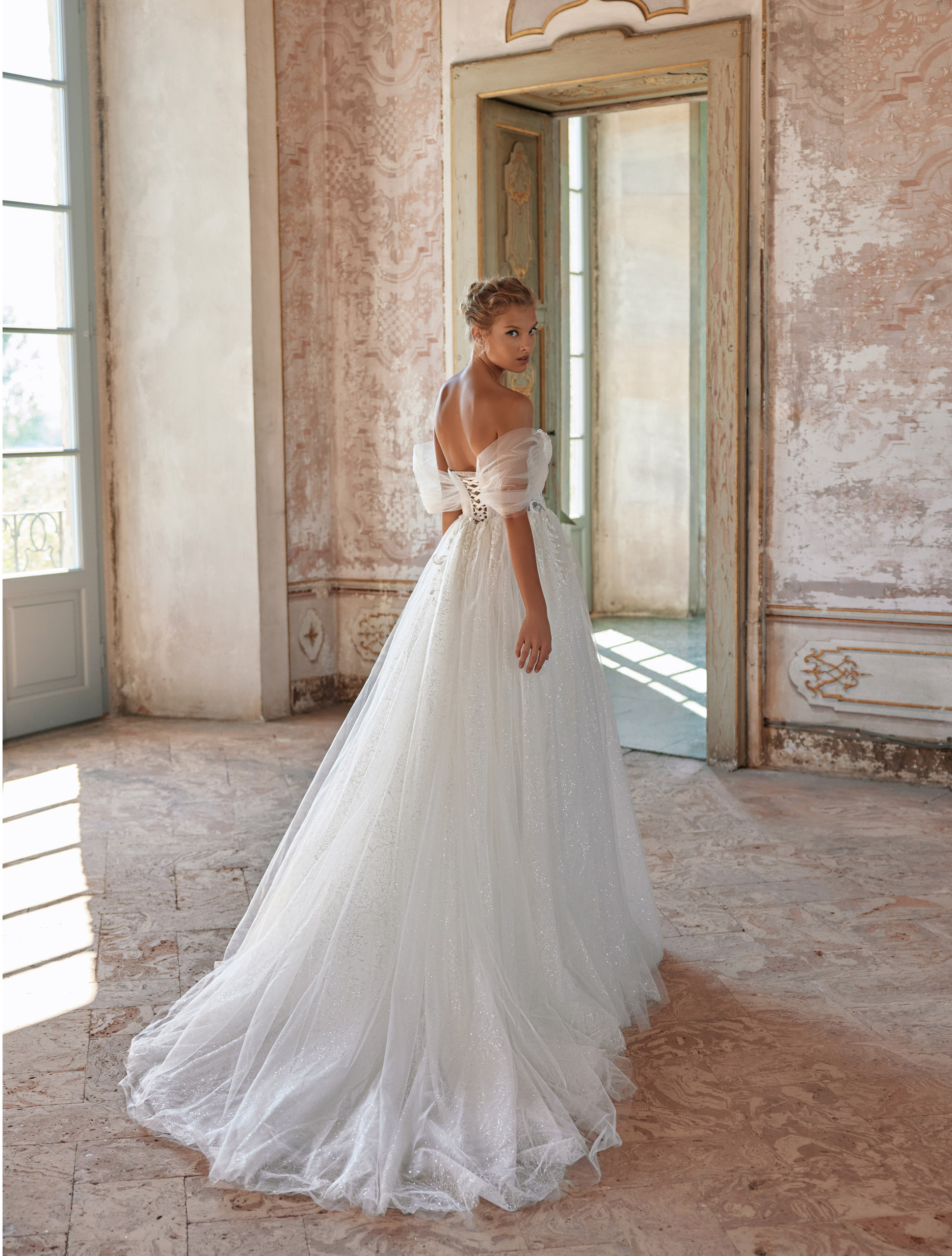 Wedding dress IVJ2024-069