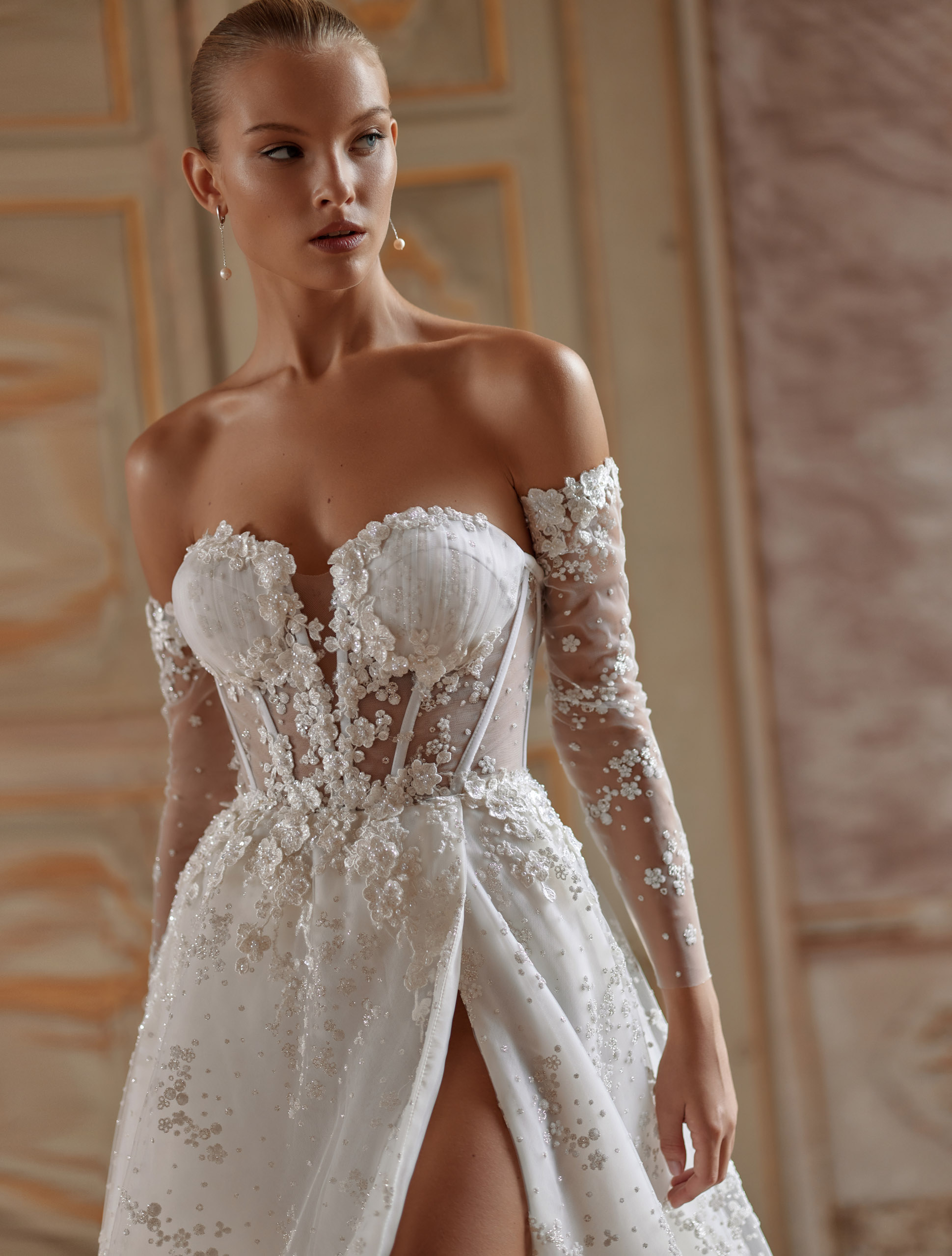 Wedding dress IVJ2024-072