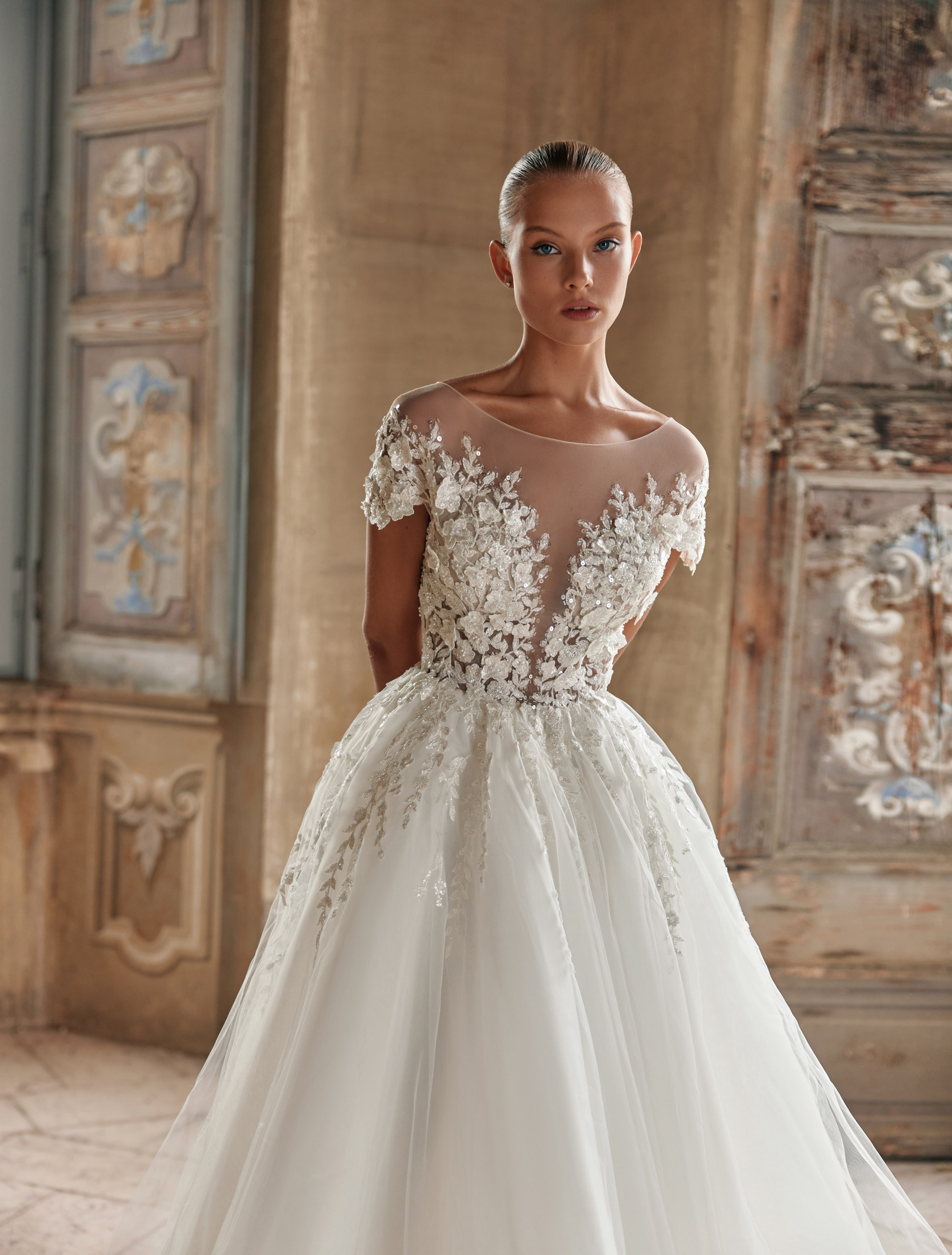 Wedding dress IVJ2024-074