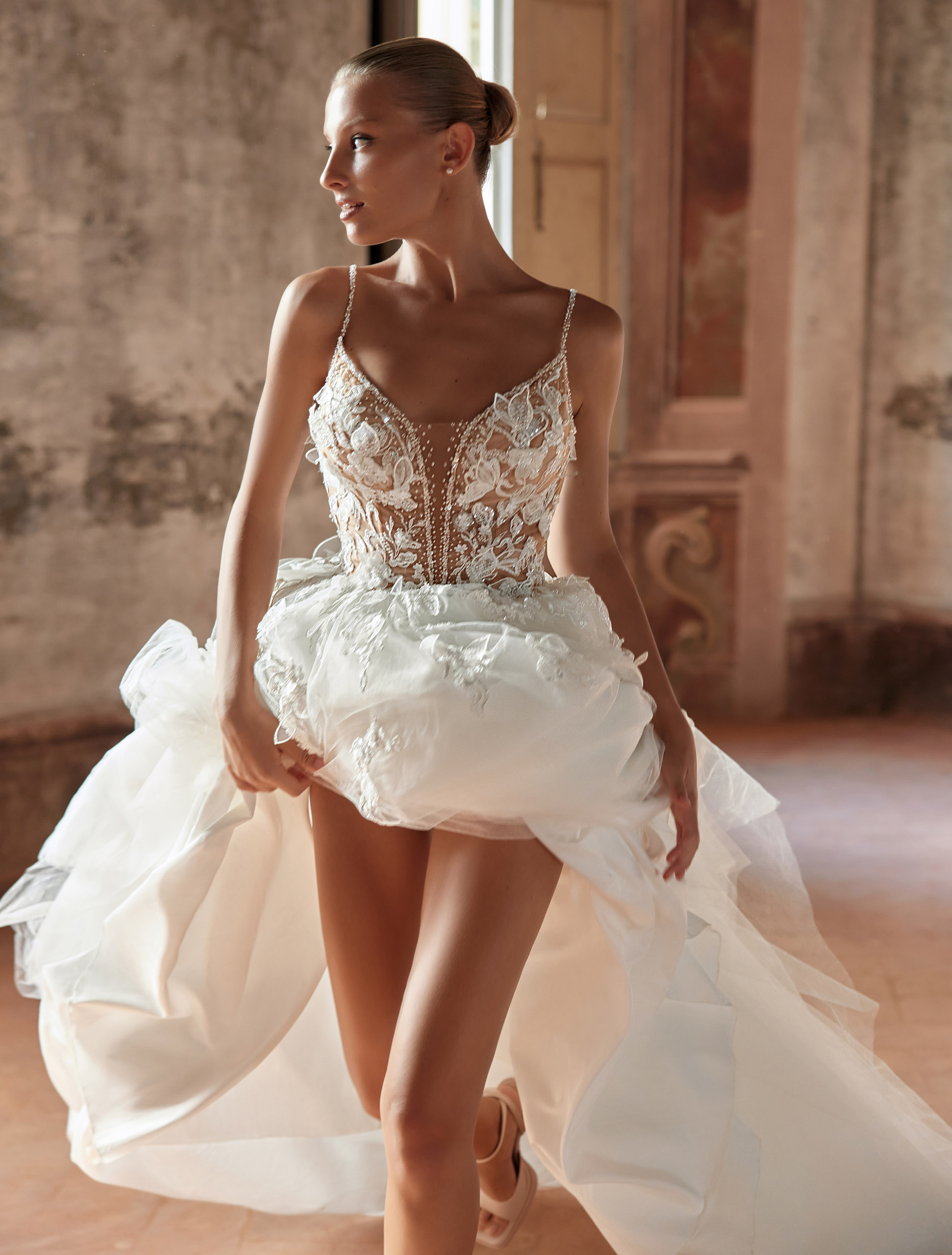 Wedding dress IVJ2024-075