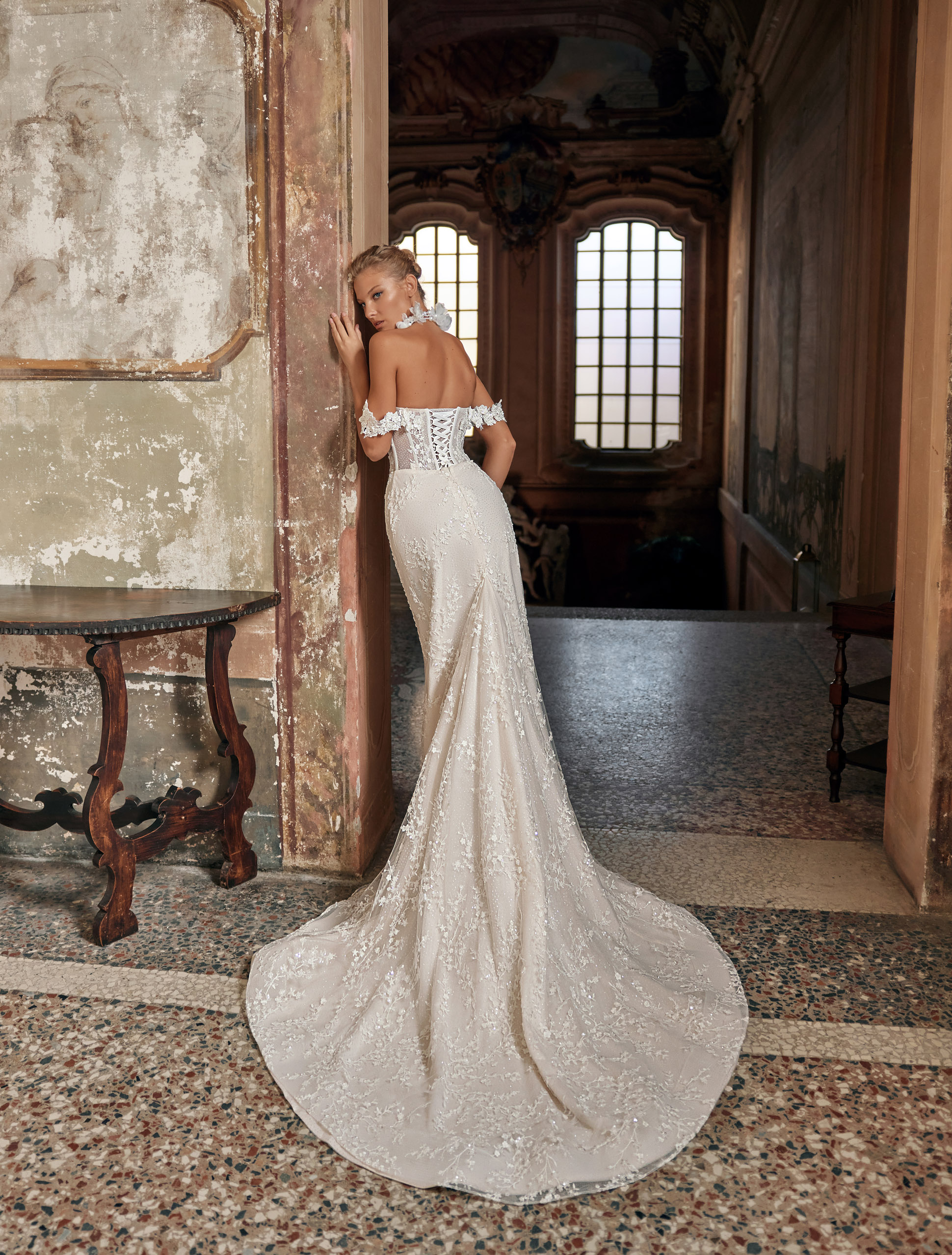 Wedding dress IVJ2024-078