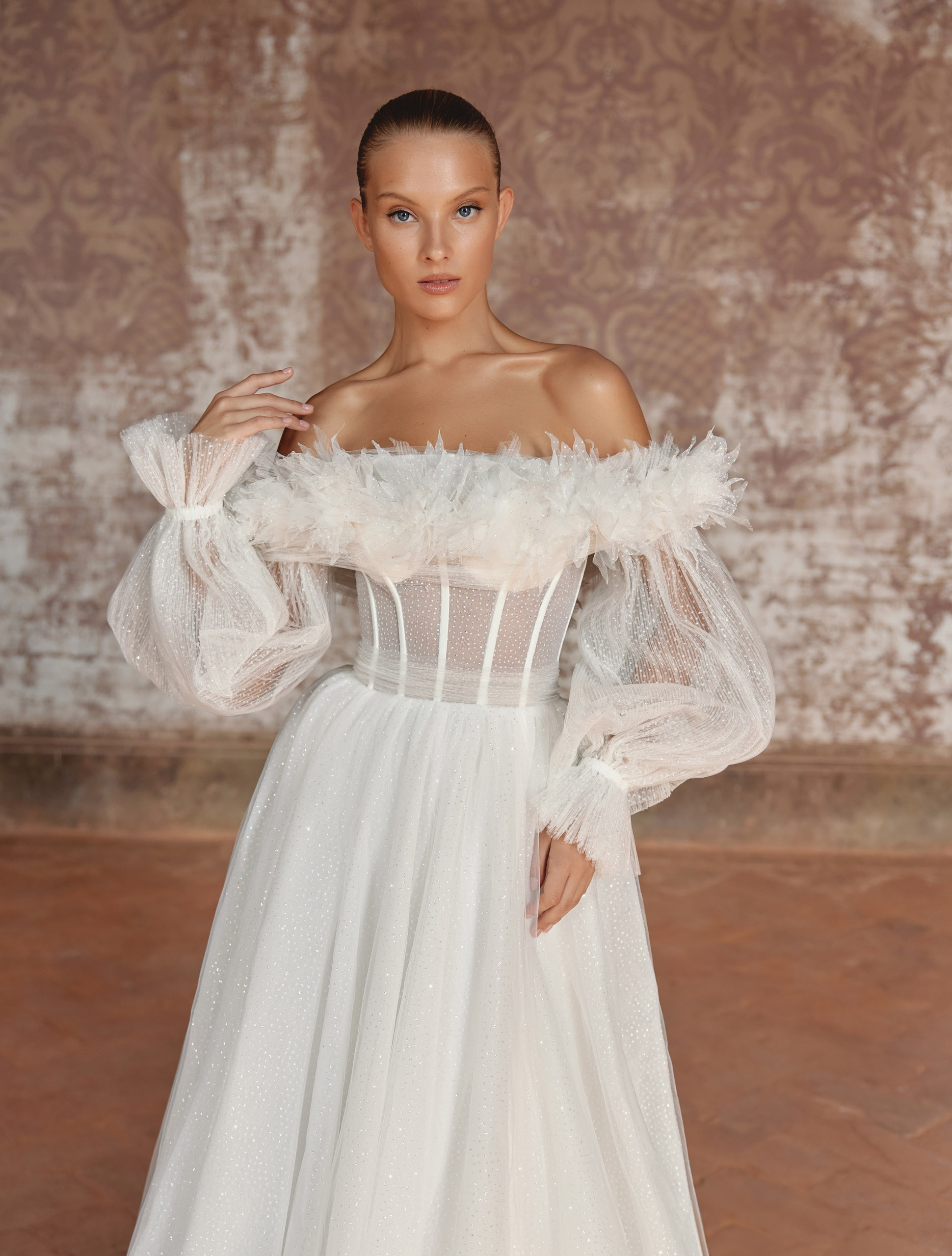 Wedding dress IVJ2024-081