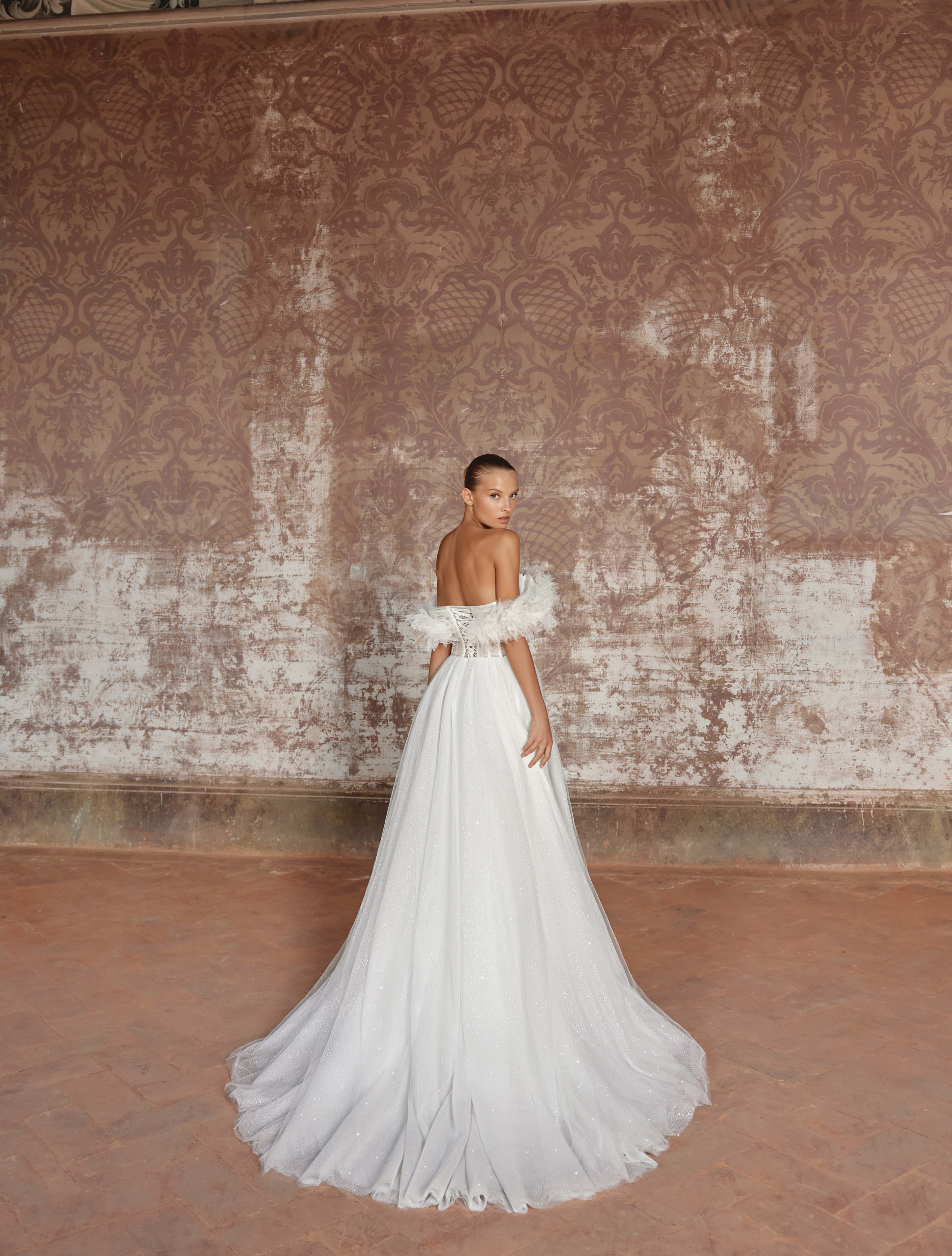 Wedding dress IVJ2024-081