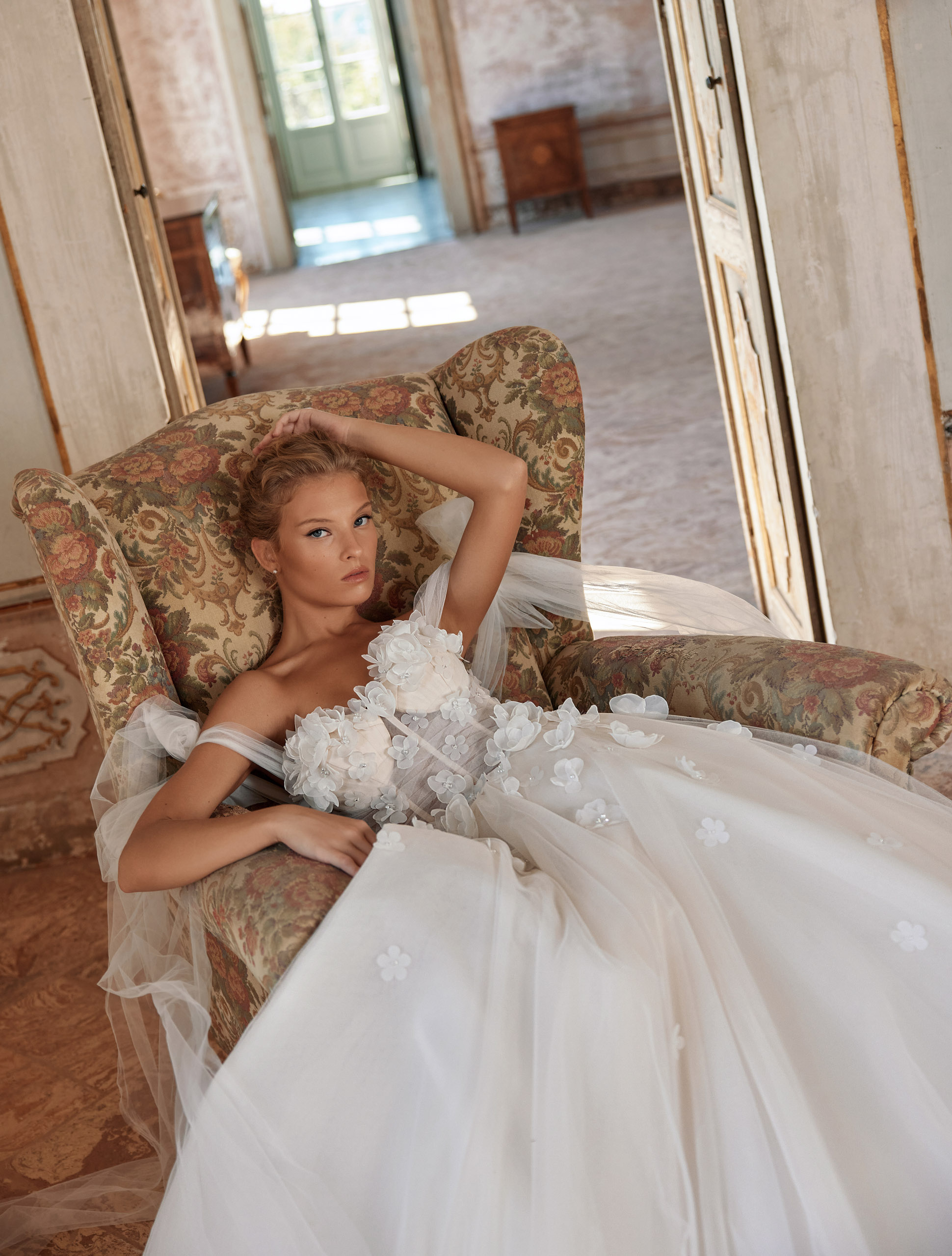 Wedding dress IVJ2024-082