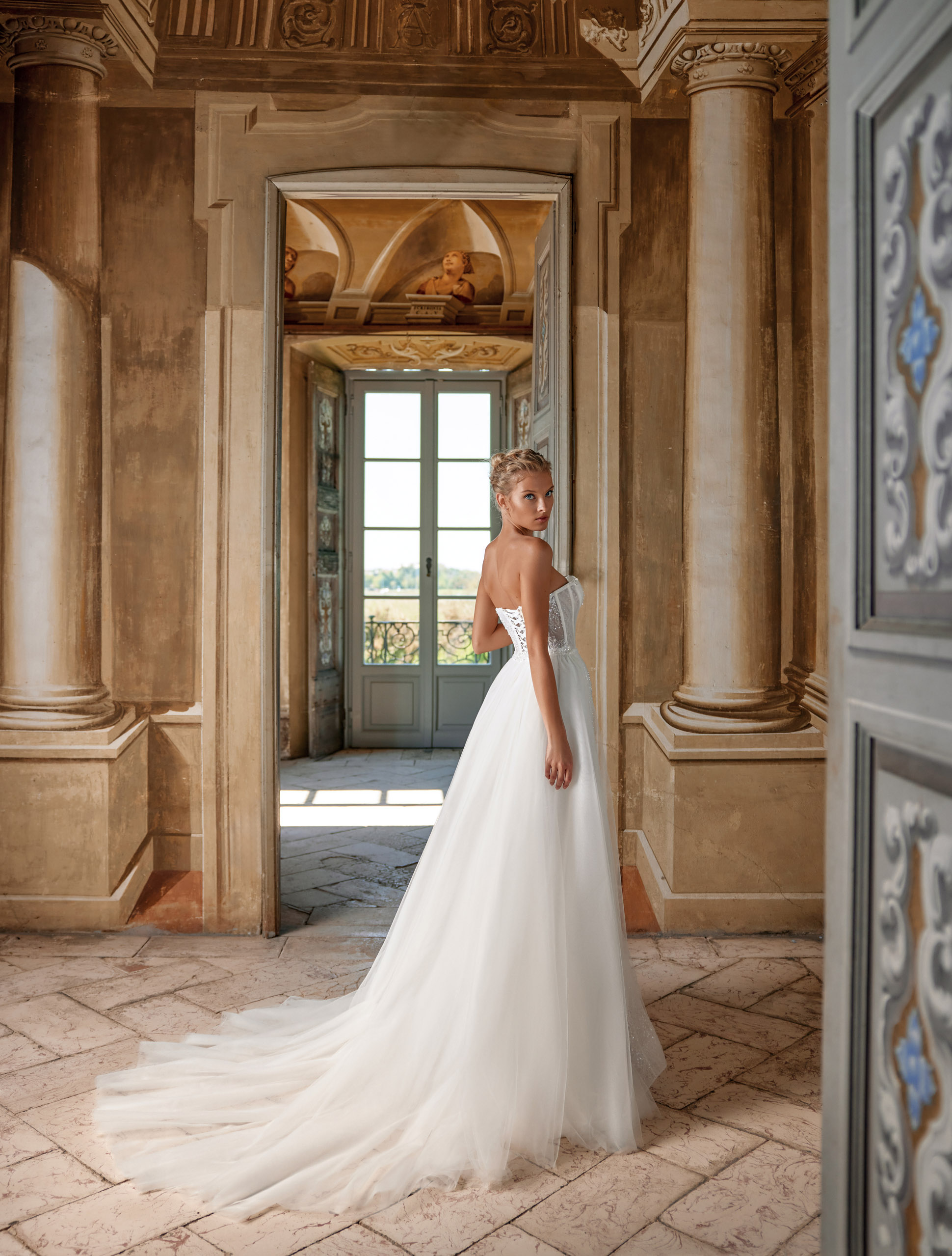 Wedding dress IVJ2024-084