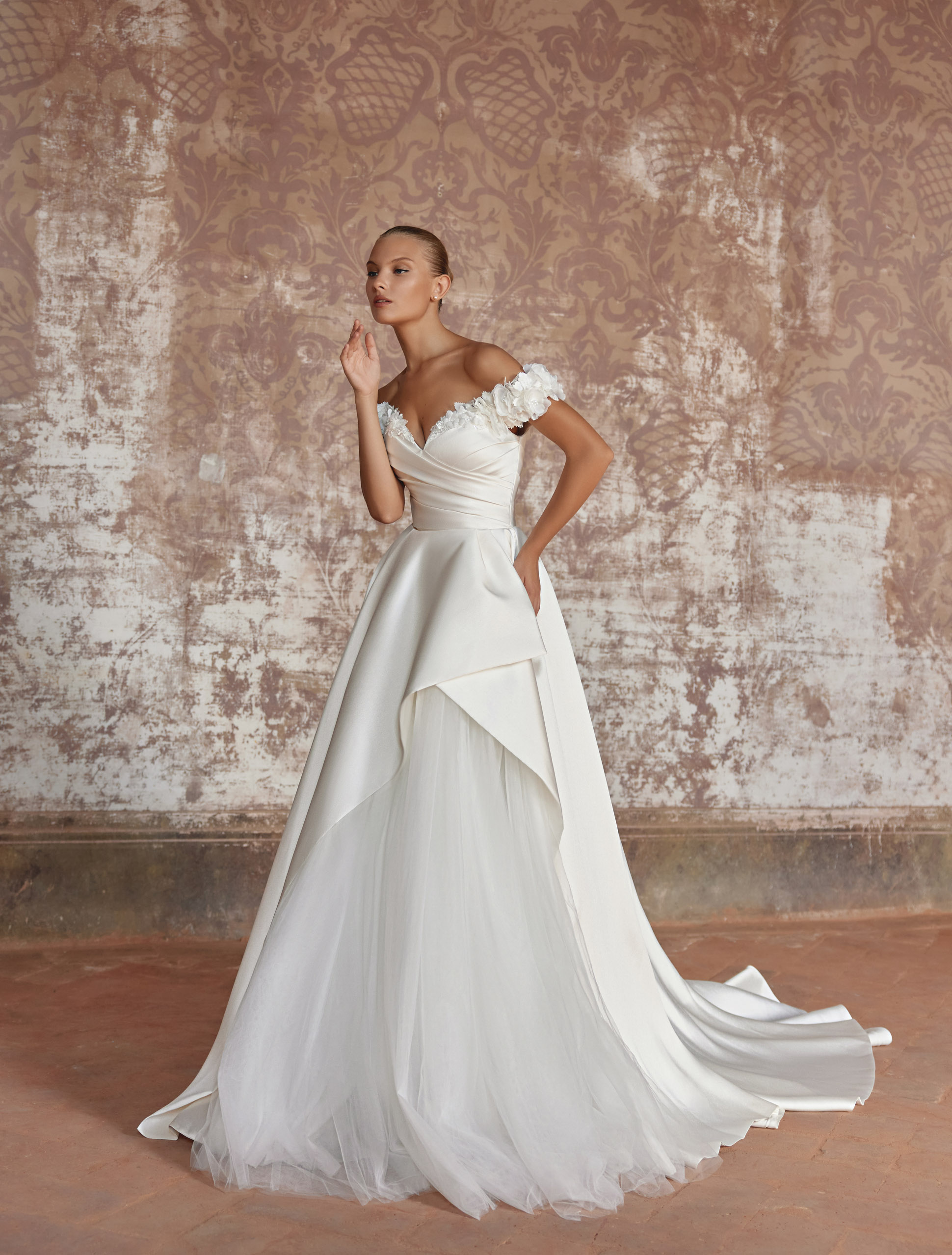 Wedding dress IVJ2024-086