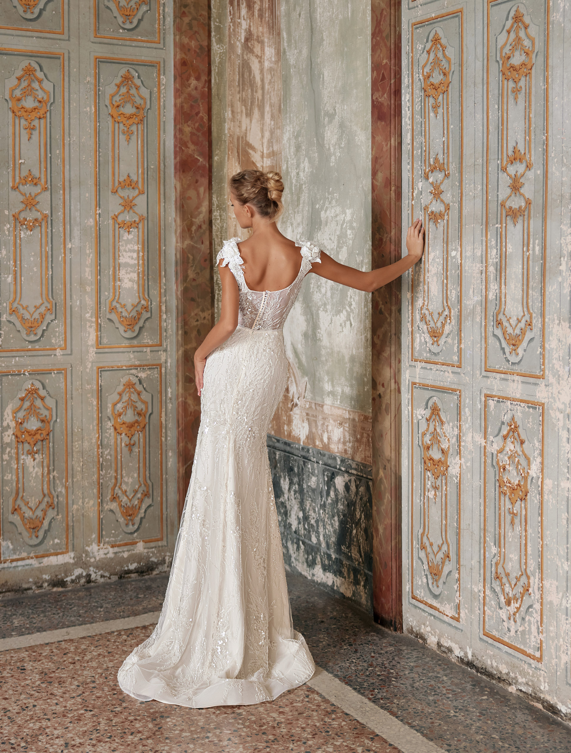 Wedding dress IVJ2024-087