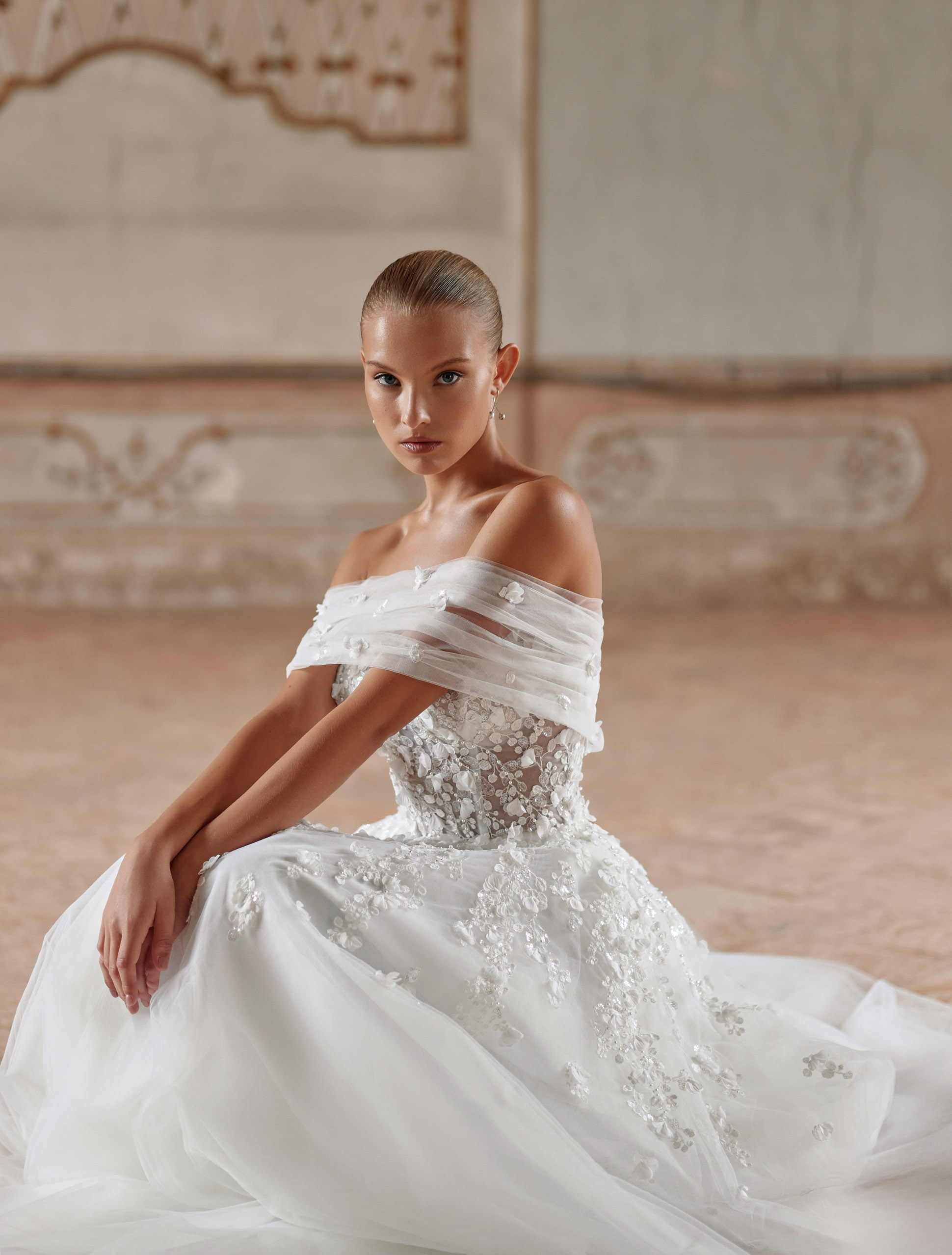 Wedding dress IVJ2024-088