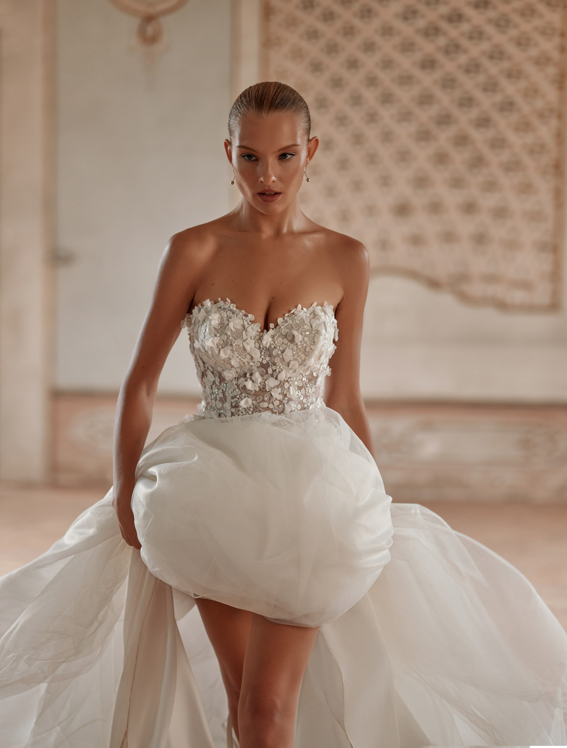 Wedding dress IVJ2024-088