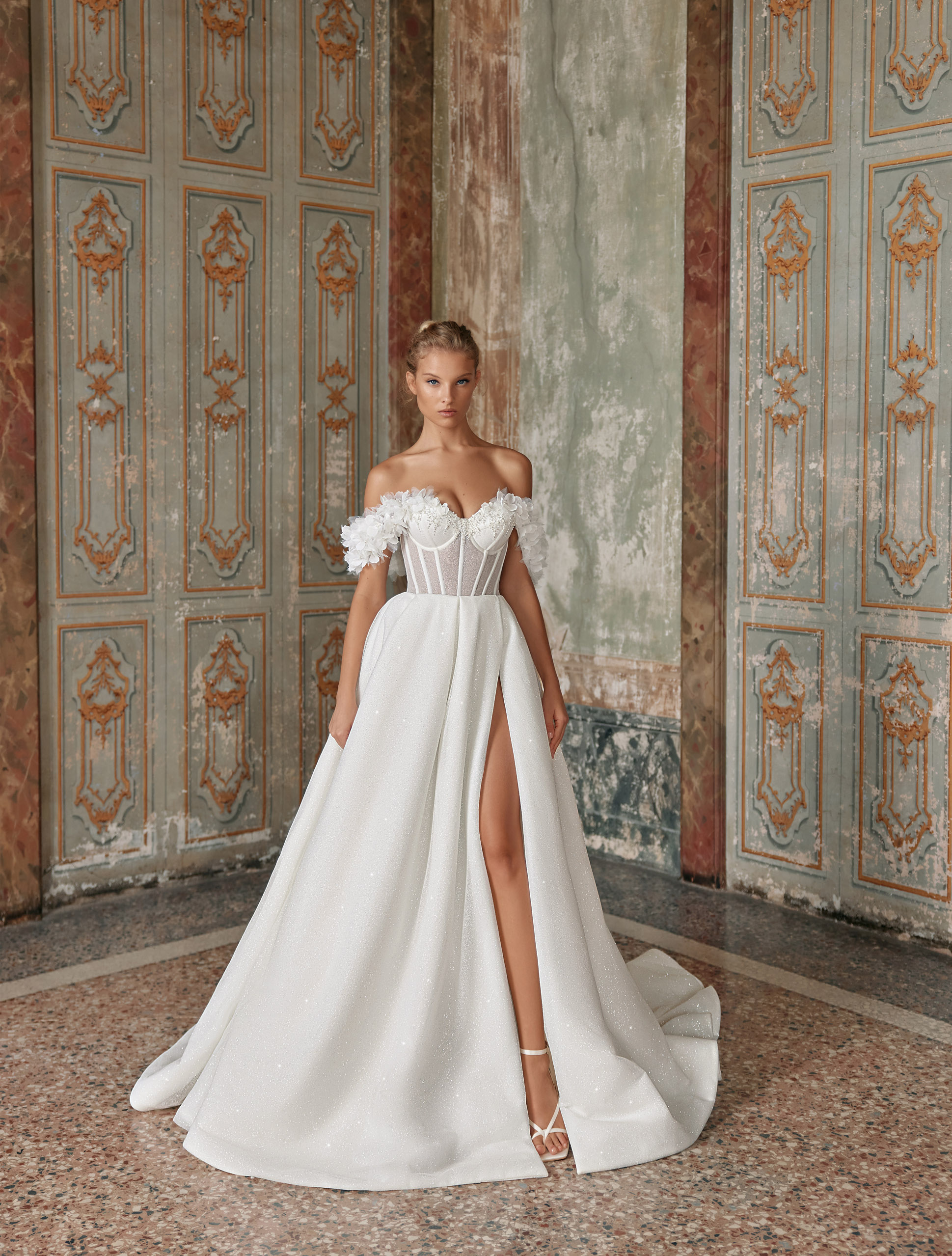 Wedding dress IVJ2024-090