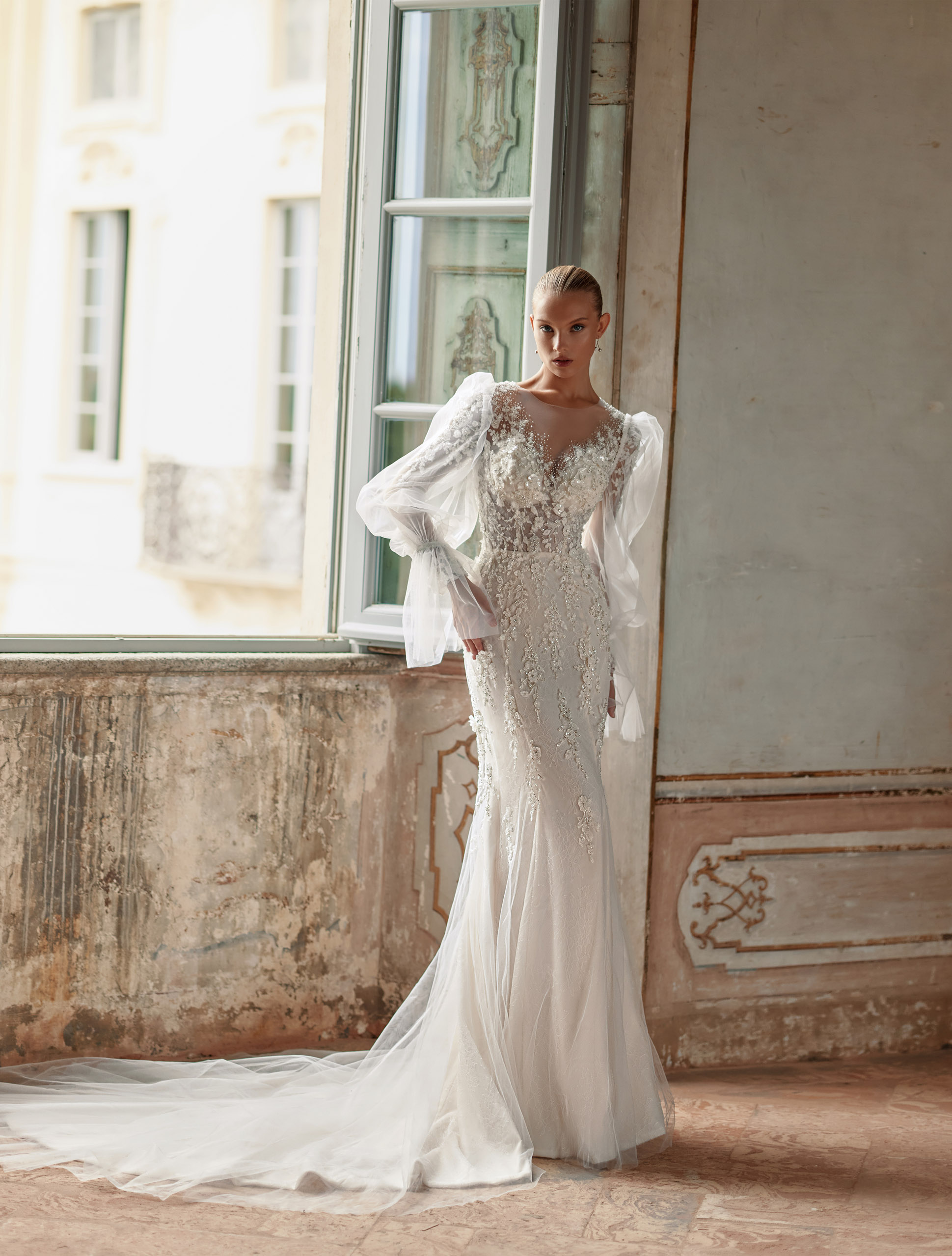 Wedding dress IVJ2024-091