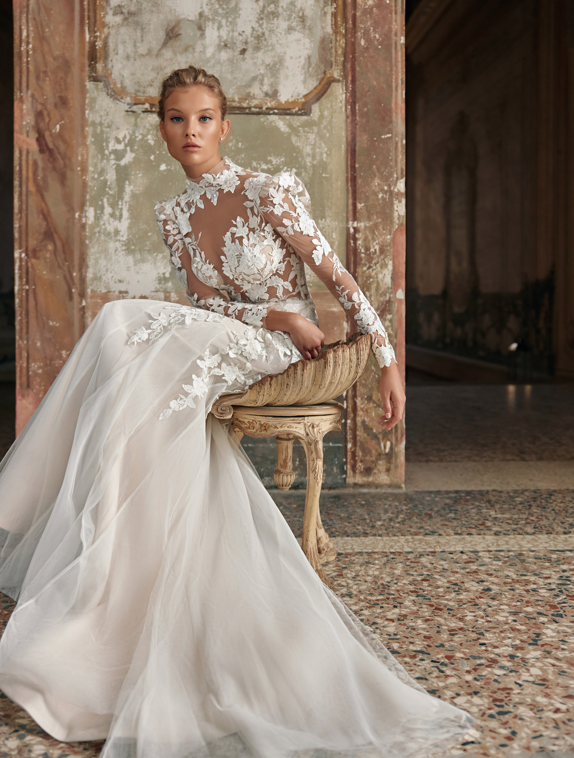 Wedding dress IVJ2024-093