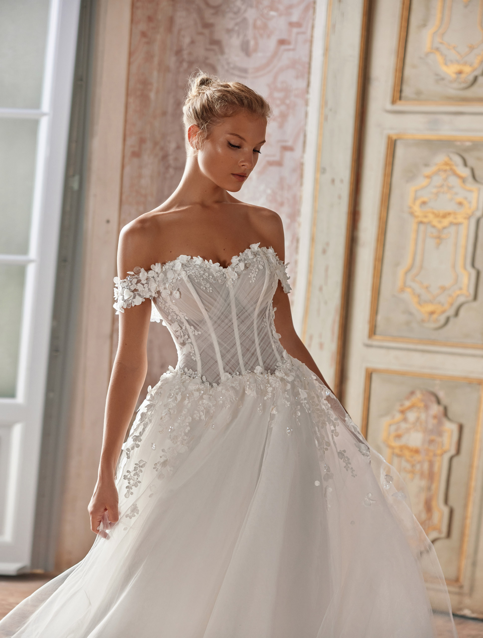 Wedding dress IVJ2024-098