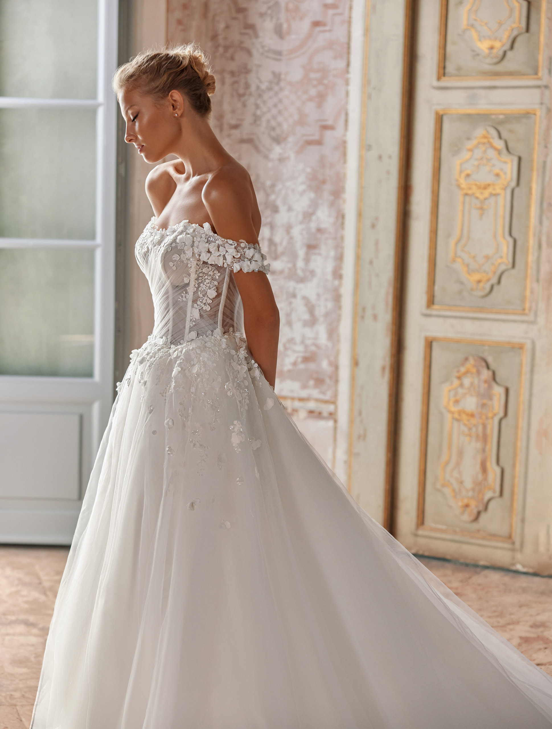 Wedding dress IVJ2024-098