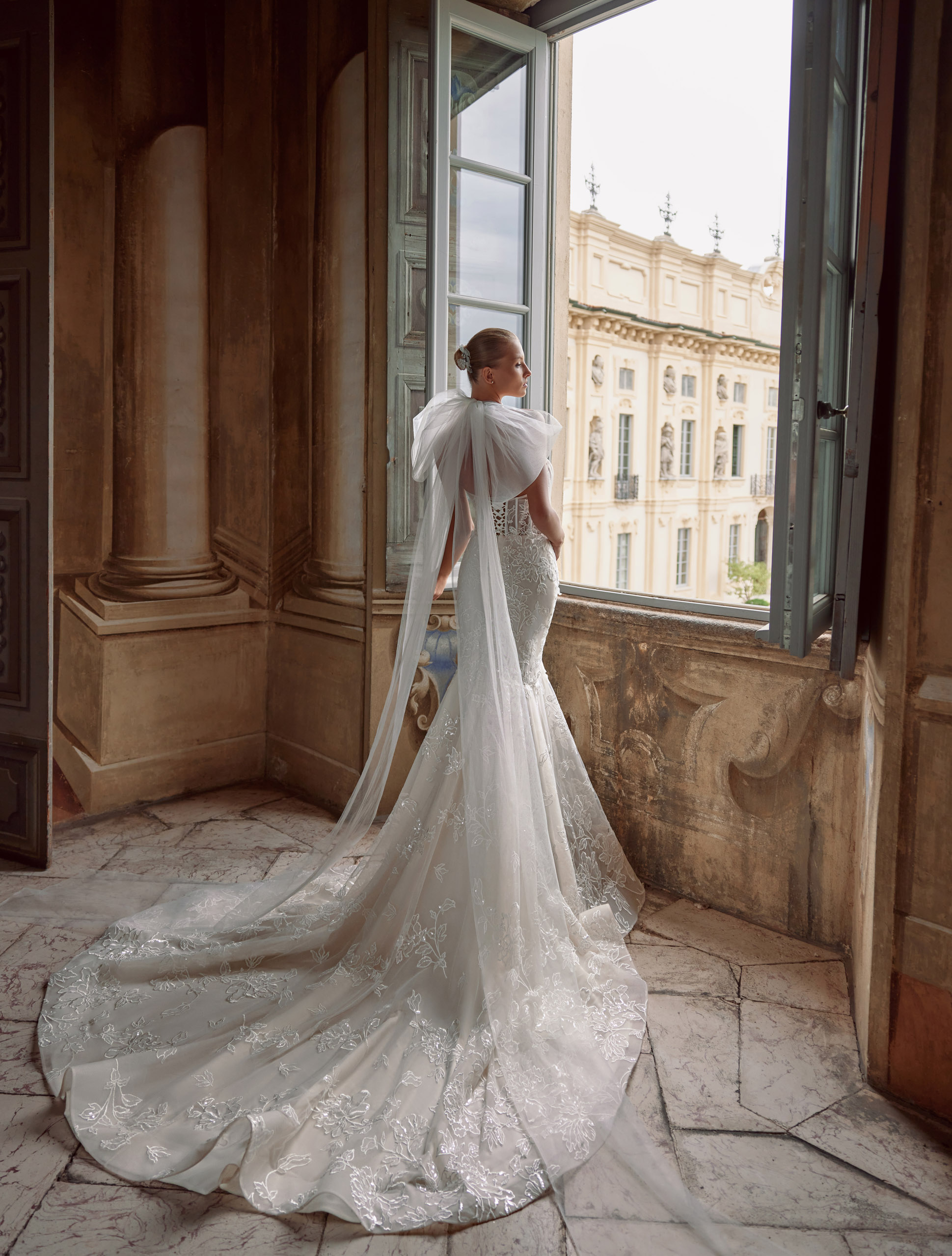 Wedding dress IVJ2024-101