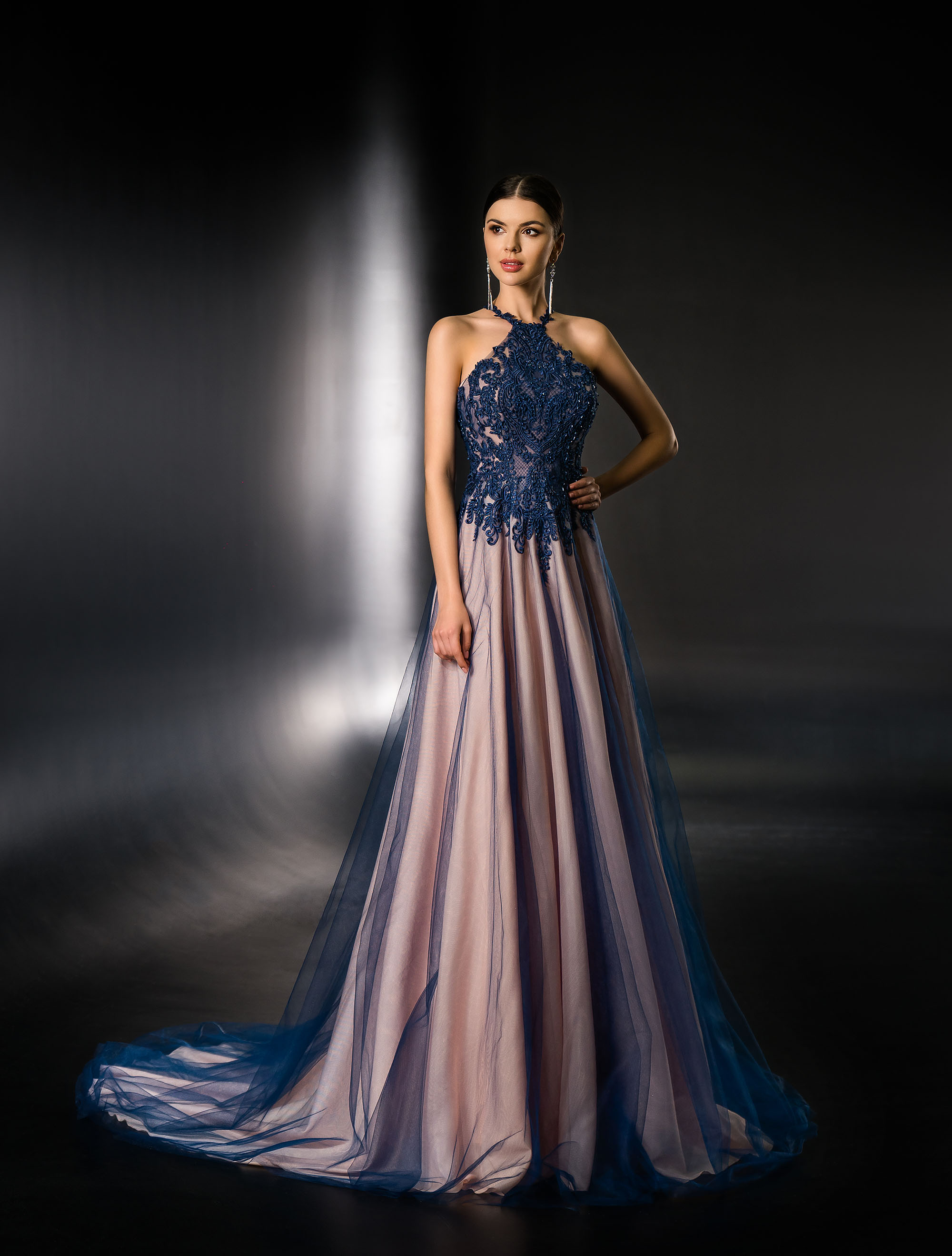 EVENING DRESS AV032