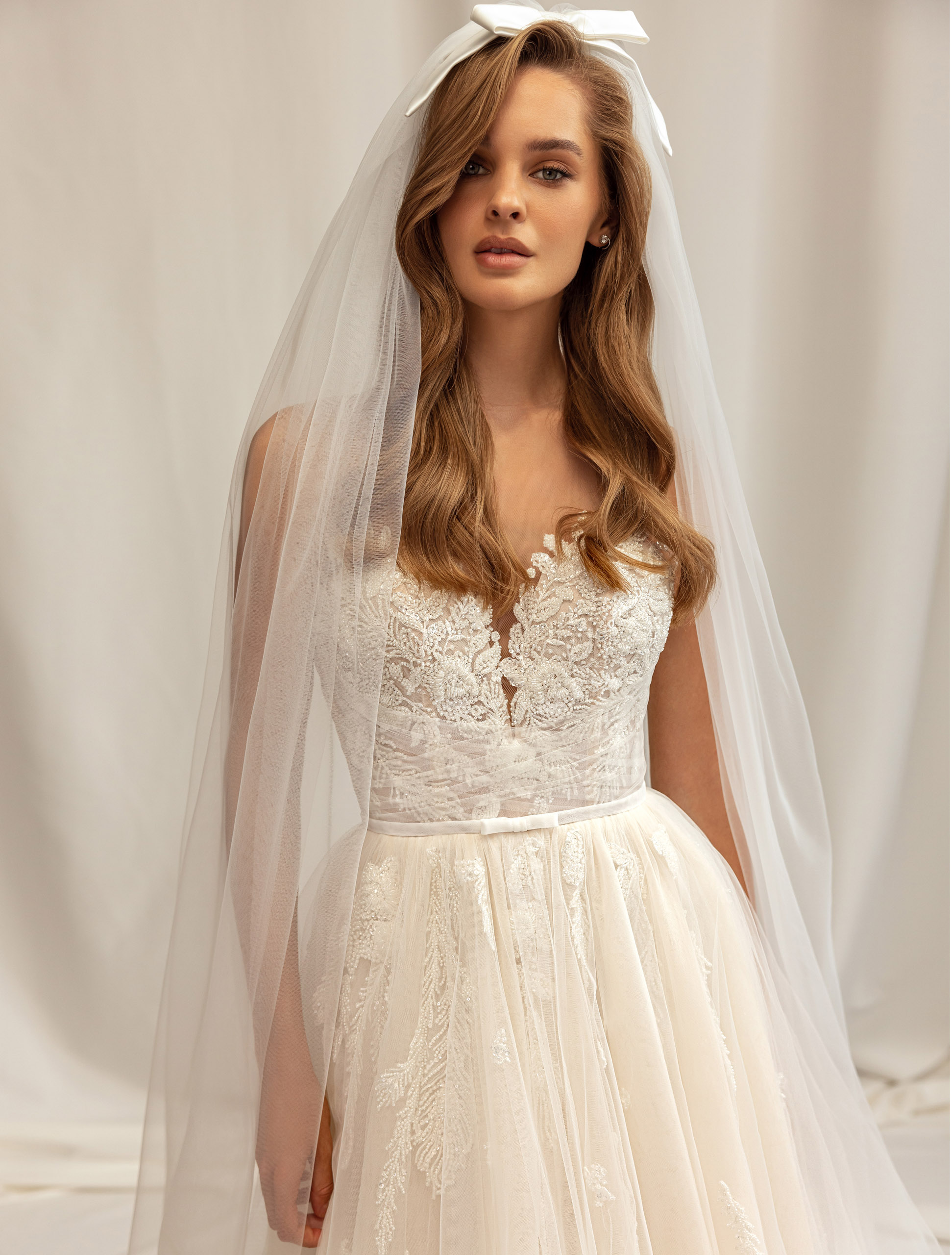 Wedding dress IVJ-1040