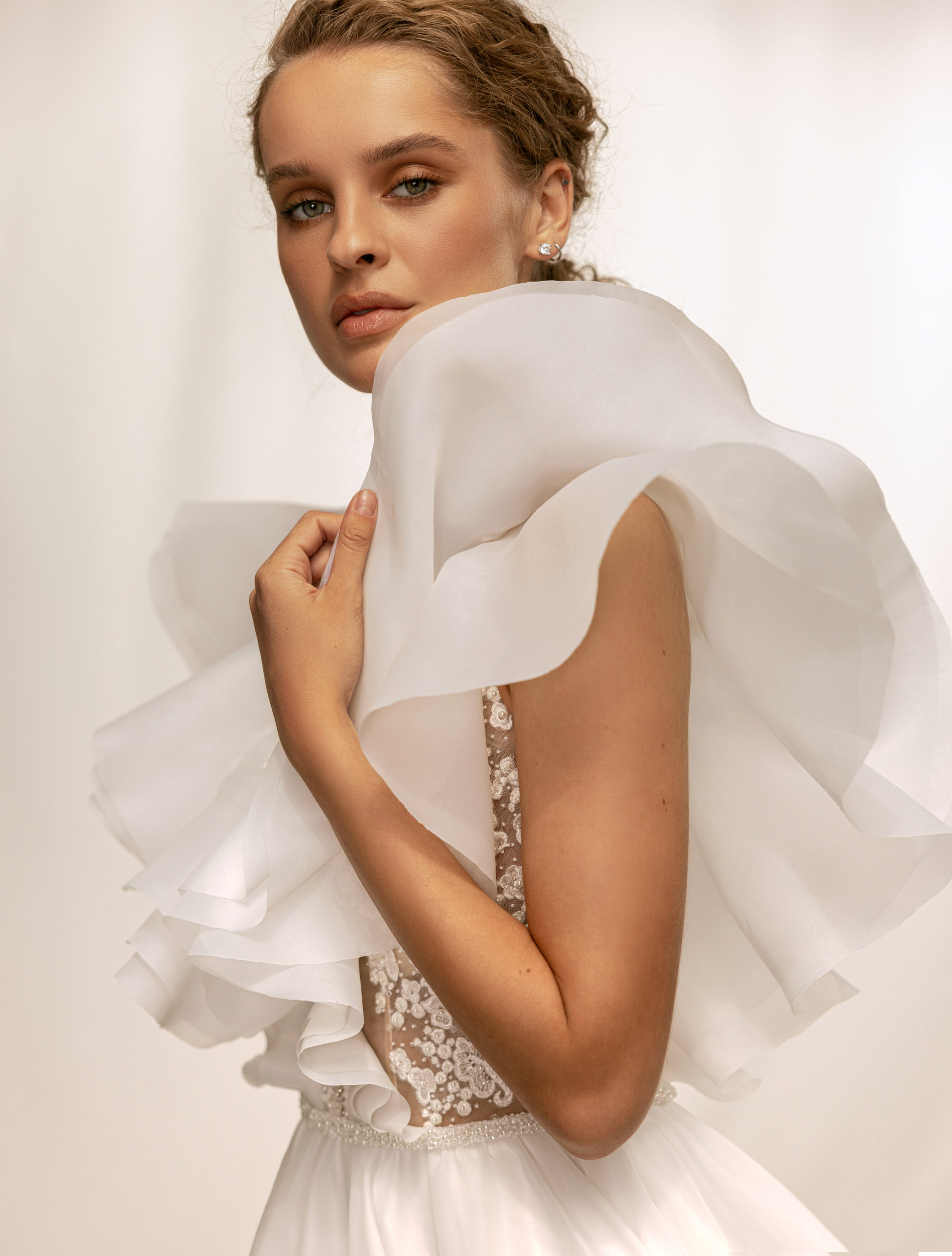 Wedding dress IVJ-1064