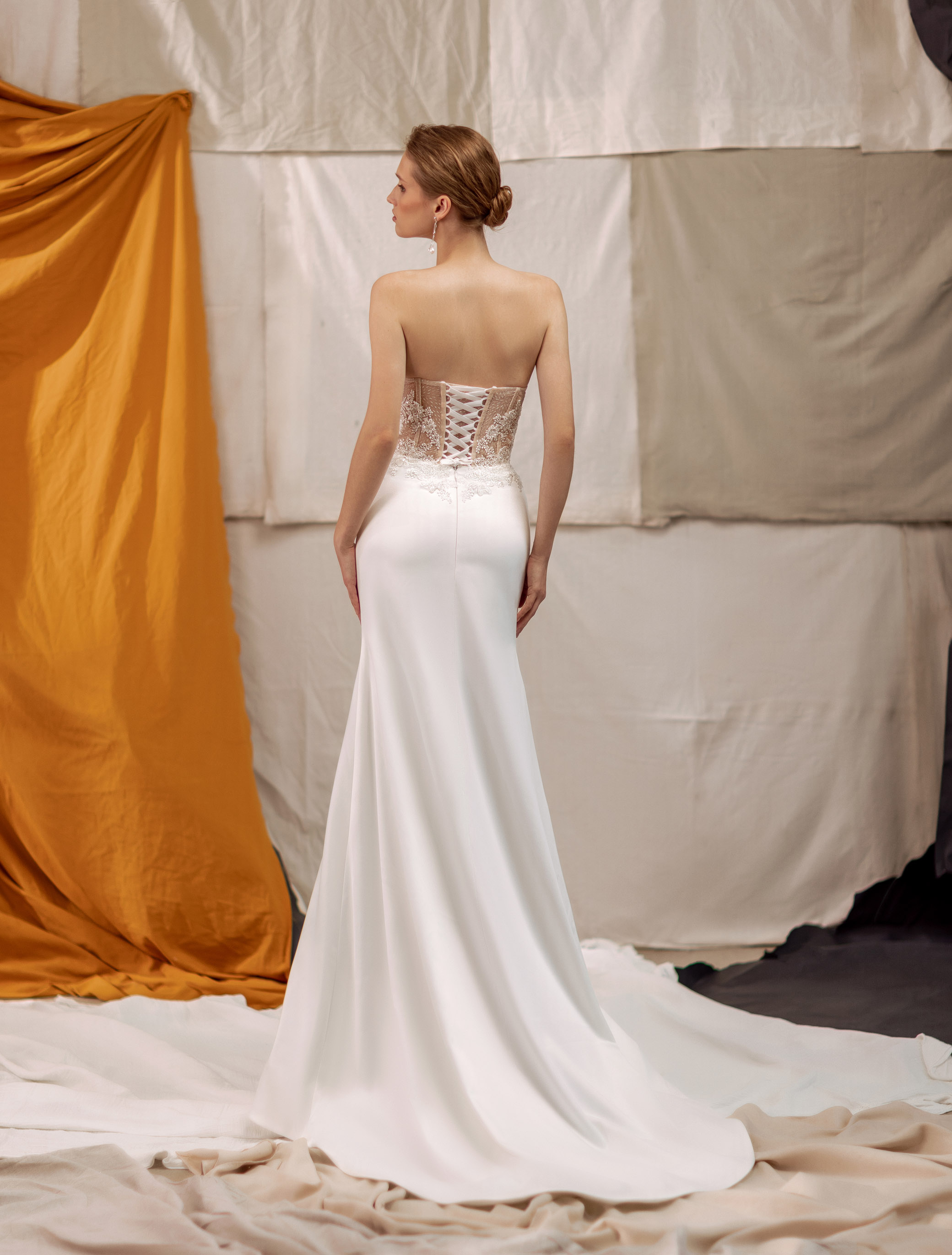 Wedding dress IVJ-1066